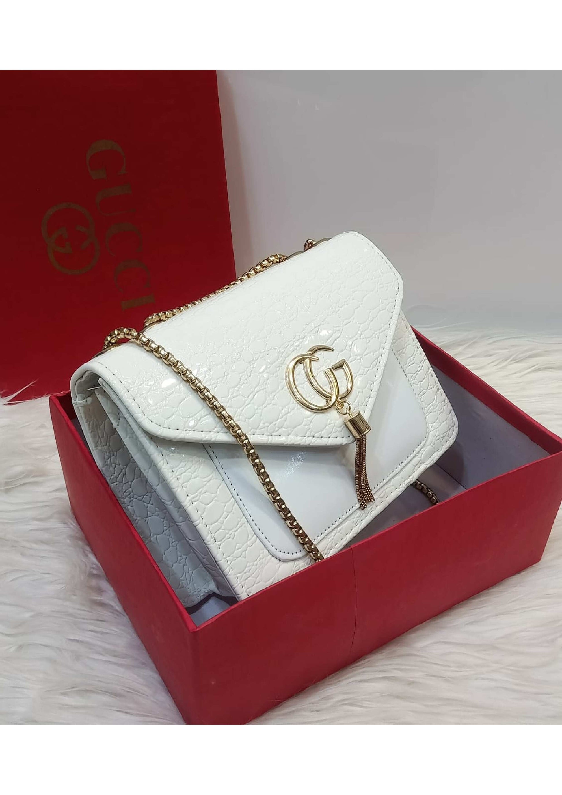 GUCCI WHITE MASTER PIECE CROSS BODY BAG
