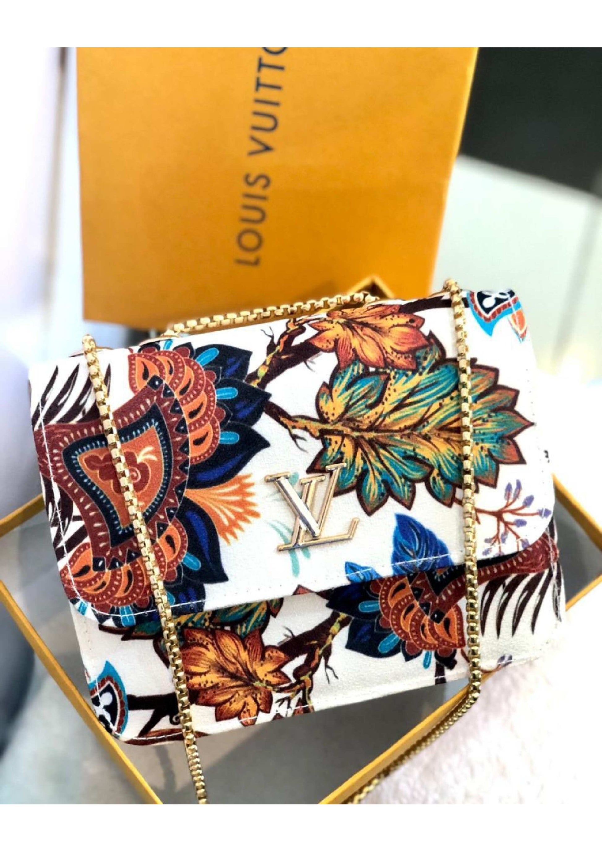 LOUIS VUITTON NEW ARRIVAL MASTER PIECE CROSS BODY BAG