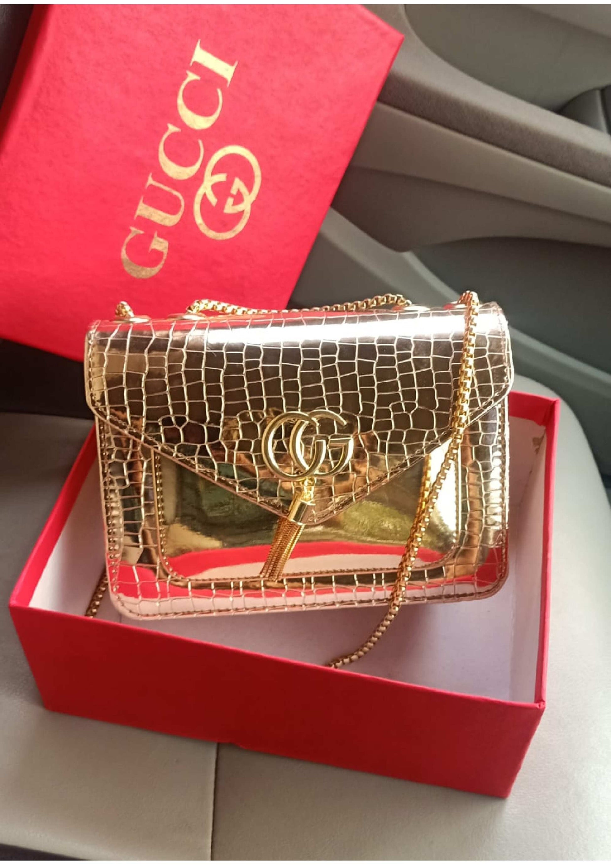 GUCCI GOLD MASTER PIECE CROSS BODY BAG