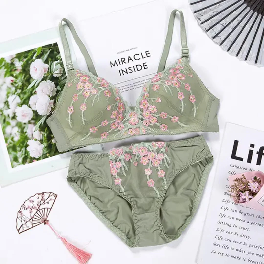 Flower Design Thin Padded Deep Cleavage Daily Wear Bra ( Bra with Panty )