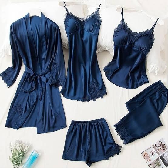 5 Pieces Set Comfortable Nighty