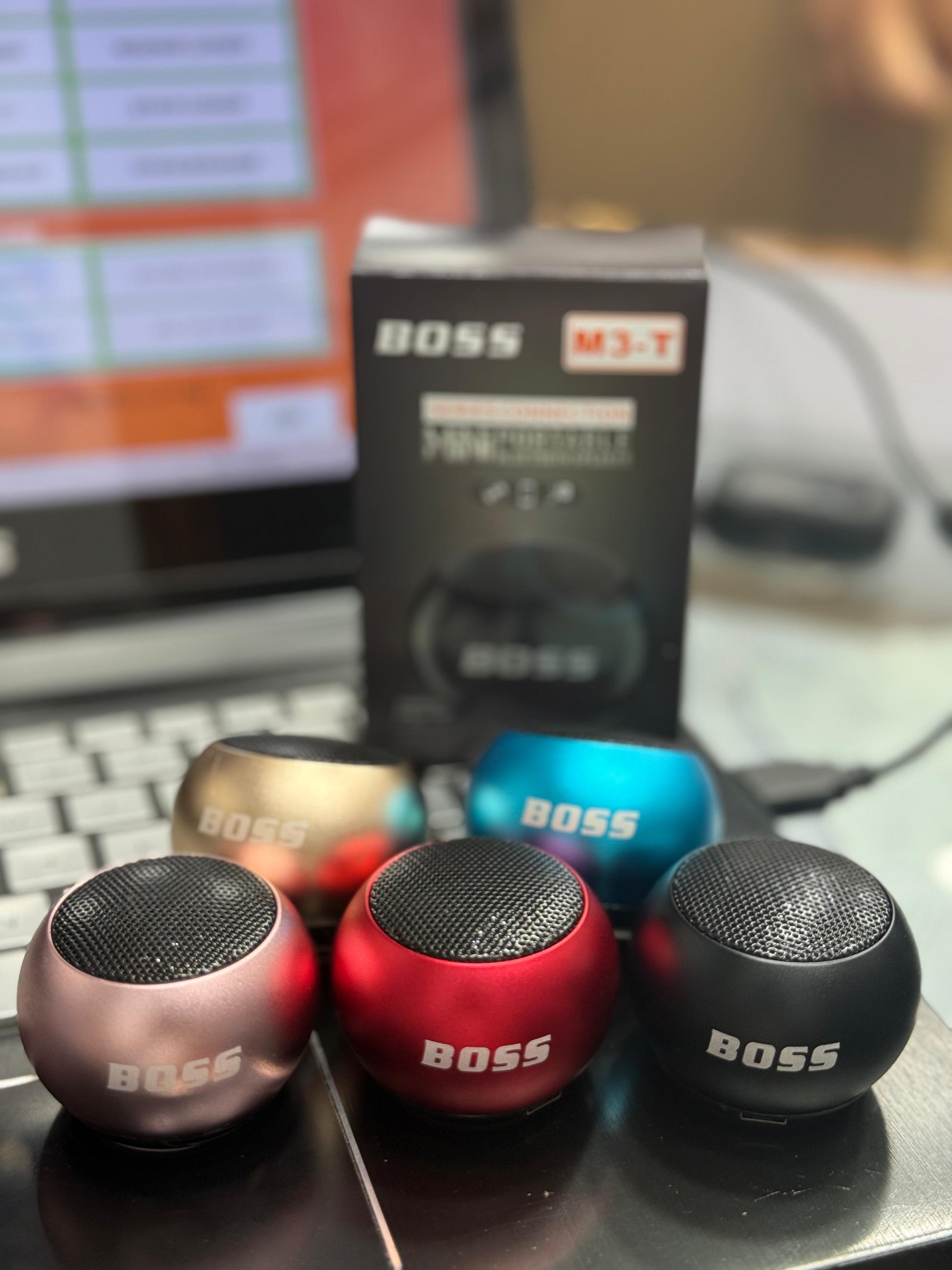 BOSS M3-T Mini Portable Wireless Bluetooth Speaker With SD Card Reader And High Quality Sound