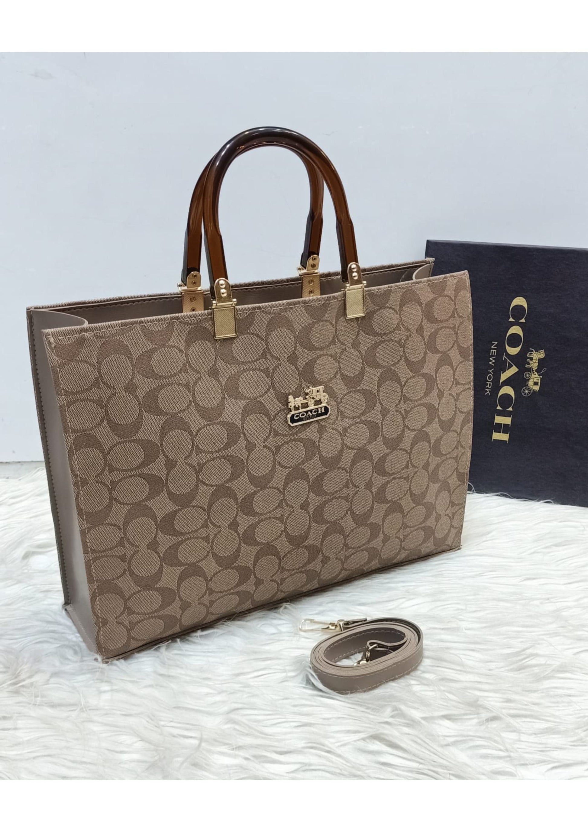 COACH BEIGE TOTE BAG